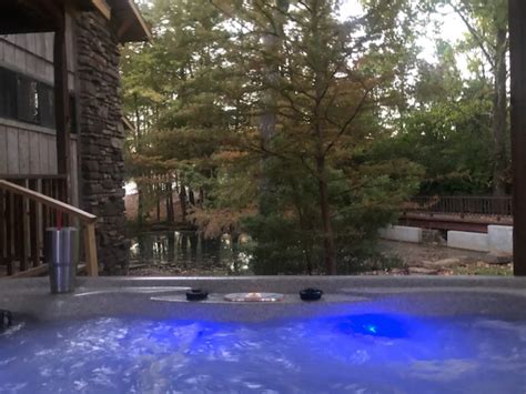 Relax and Recharge: Stay in a Cabin near Magic Springs, Arkansas